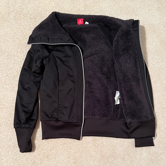 Puma Women’s Zip-Up Jacket Black Size Small - Picture 2 of 5